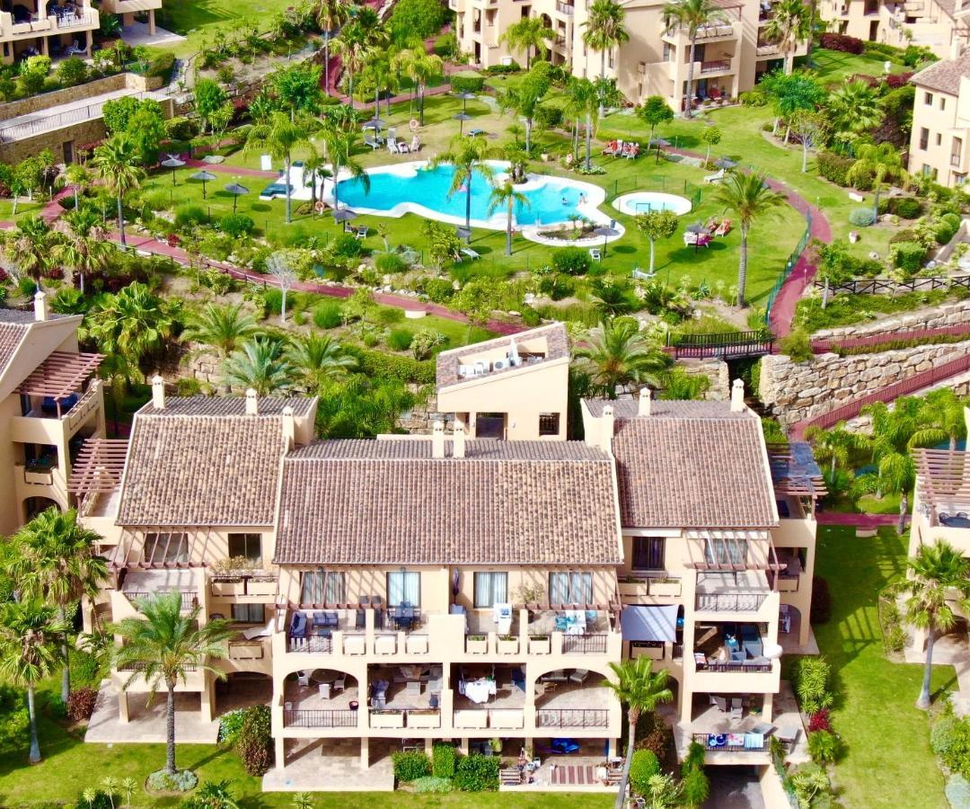 Apartment Quartiers Marbella Penthouse In Hacienda Cifuentes Benahavis Estepona