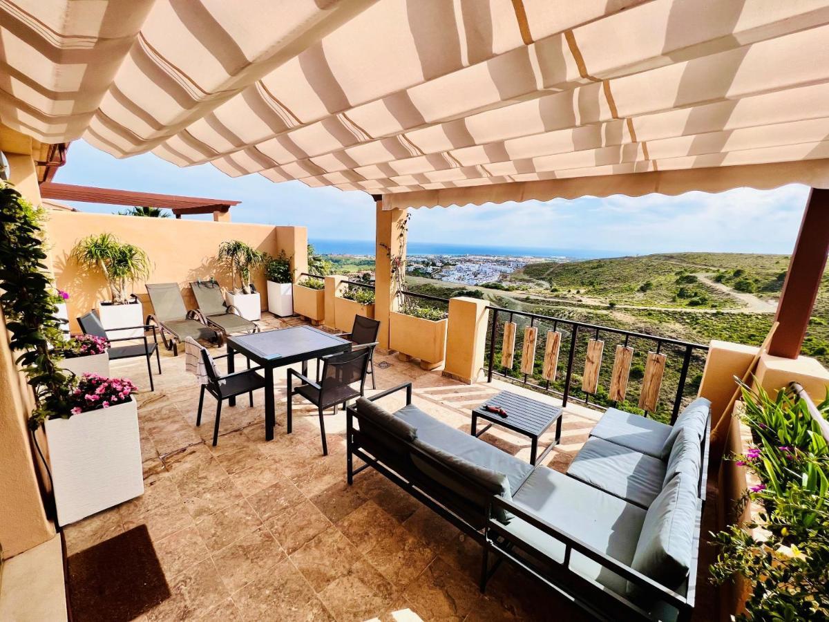 Apartment Quartiers Marbella Penthouse In Hacienda Cifuentes Benahavis